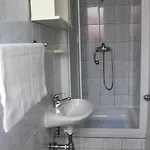 بيت ضيافة & Room's Anni زادار