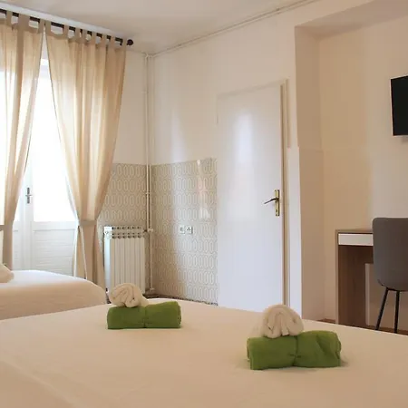 Guest house Apartment & Room'S Anni